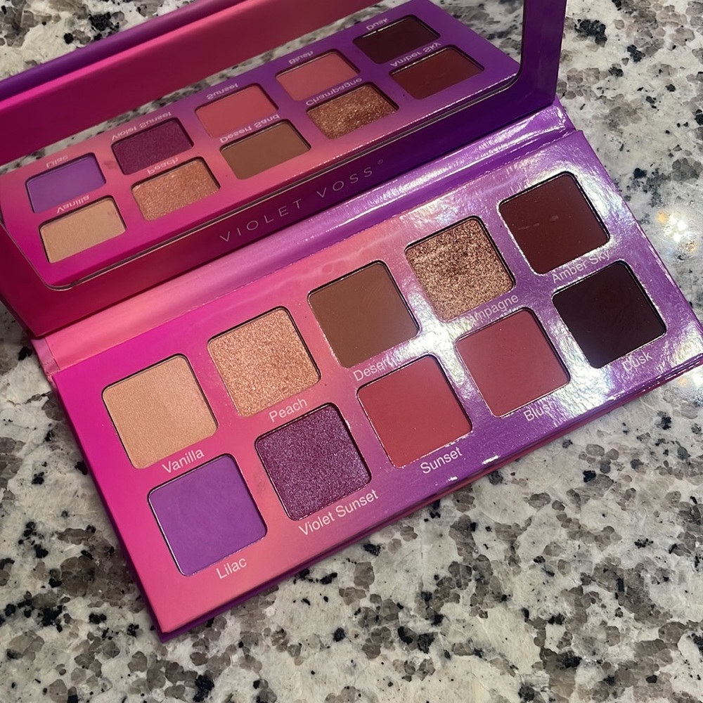 Violet voss “violet sunset” pro series eyeshadow palette